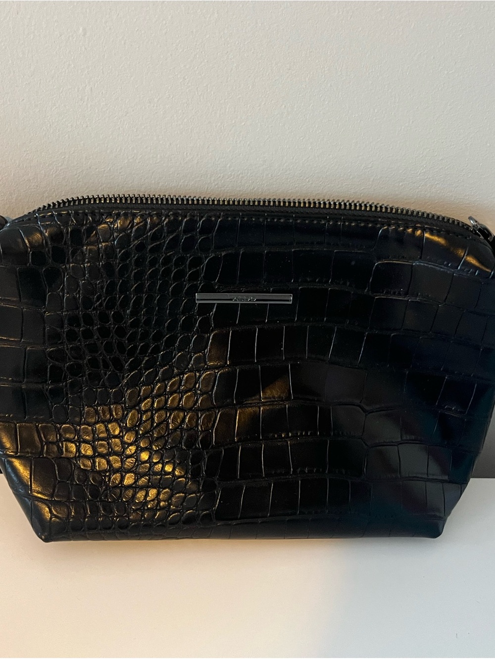 Black Croc-Embossed Men's Toiletry Bag